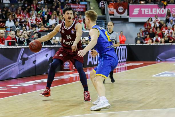 展现亚洲足 展现亚洲足