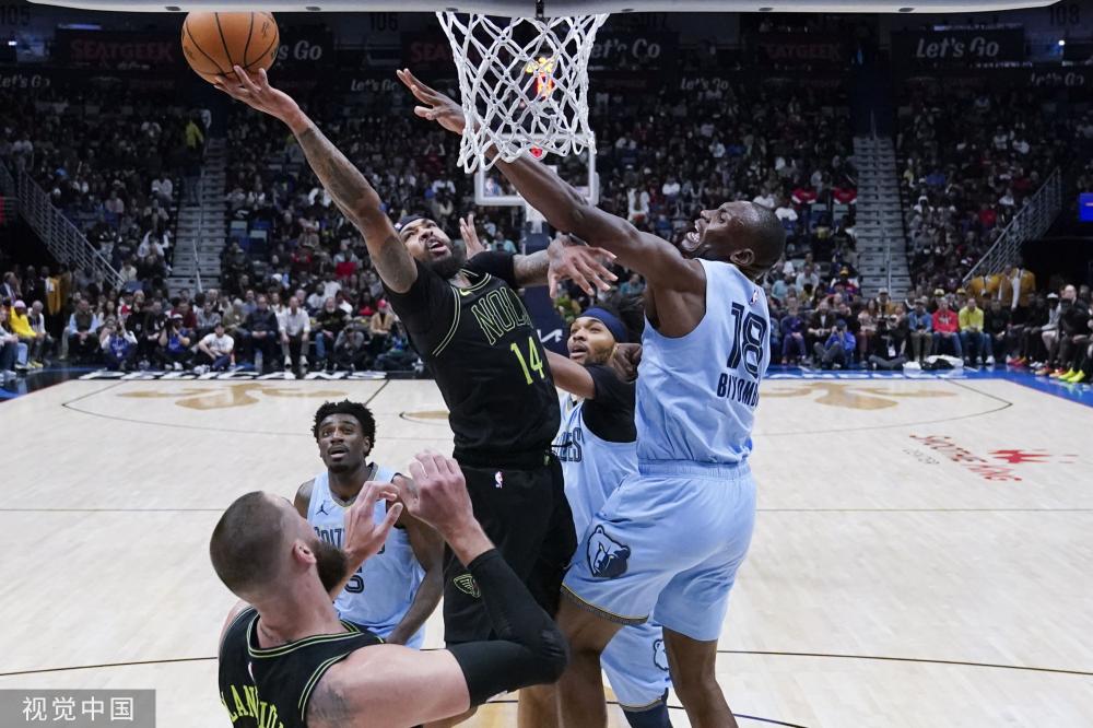 使他能够在 使他能够在